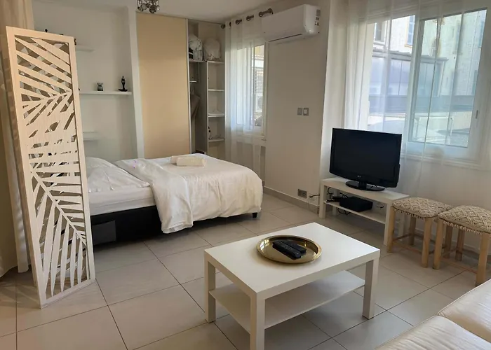 B075-studio Agreable Centre